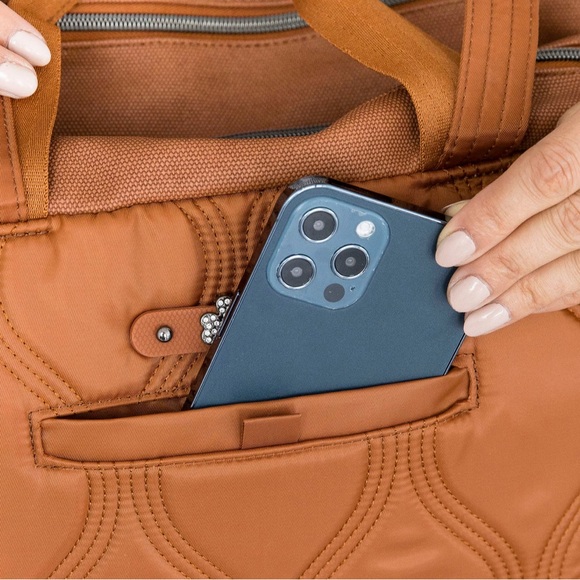 Lug Aviator Carry-All Tote Bag NWT - Picture 15 of 16